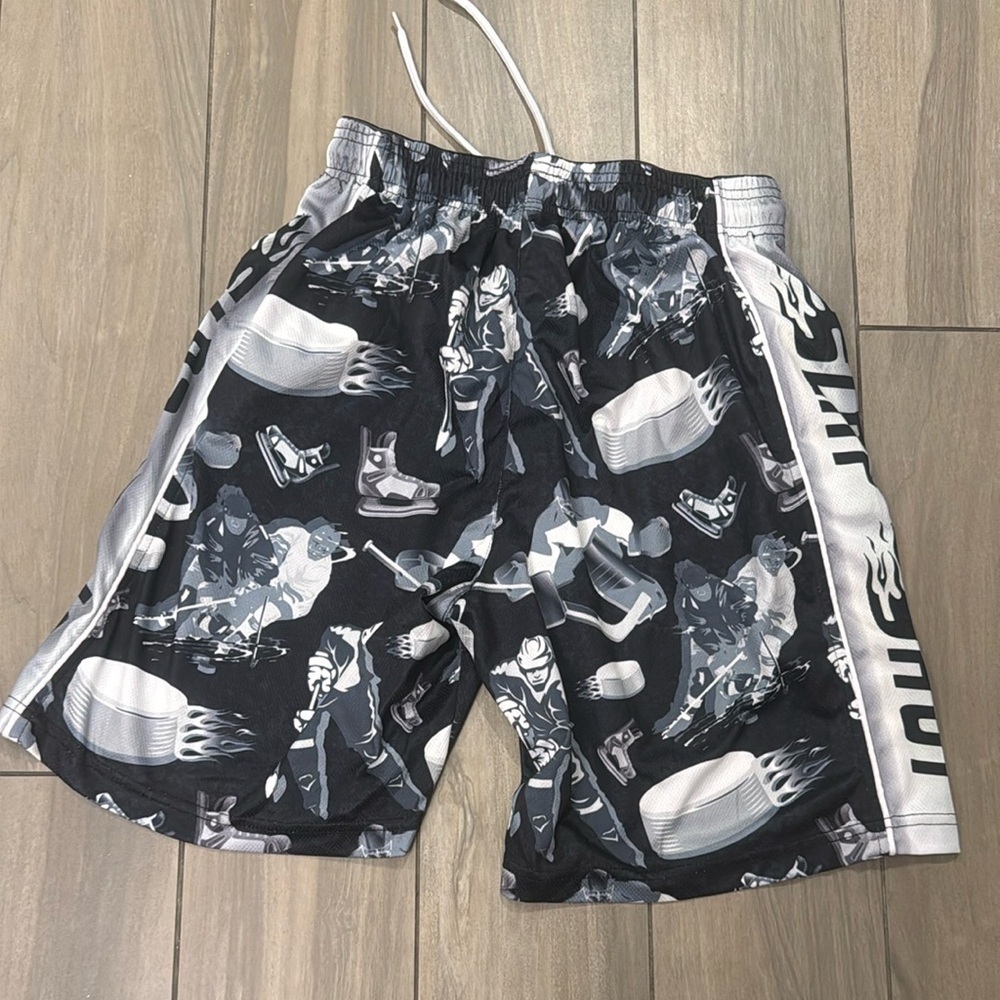 Boys Youth Large Athletic Graphic lacrosse shorts from Flow Society